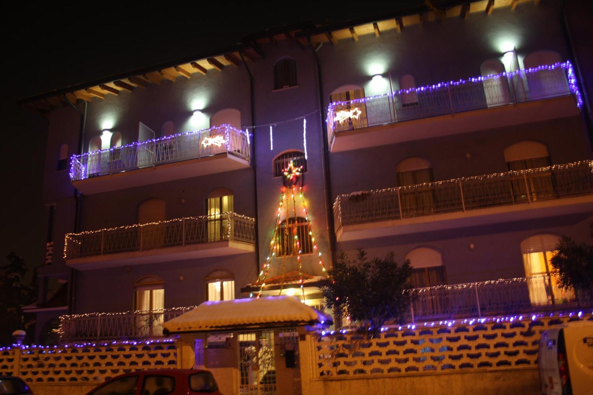 Hotel Gf Cesano Boscone Exterior foto