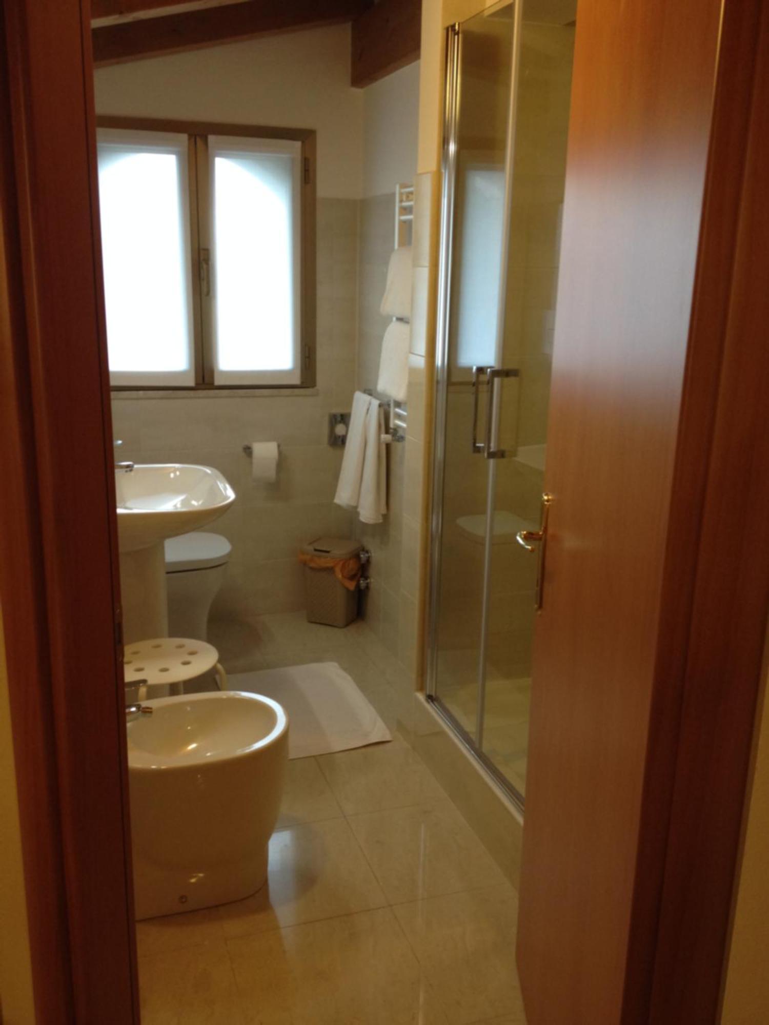 Hotel Gf Cesano Boscone Quarto foto