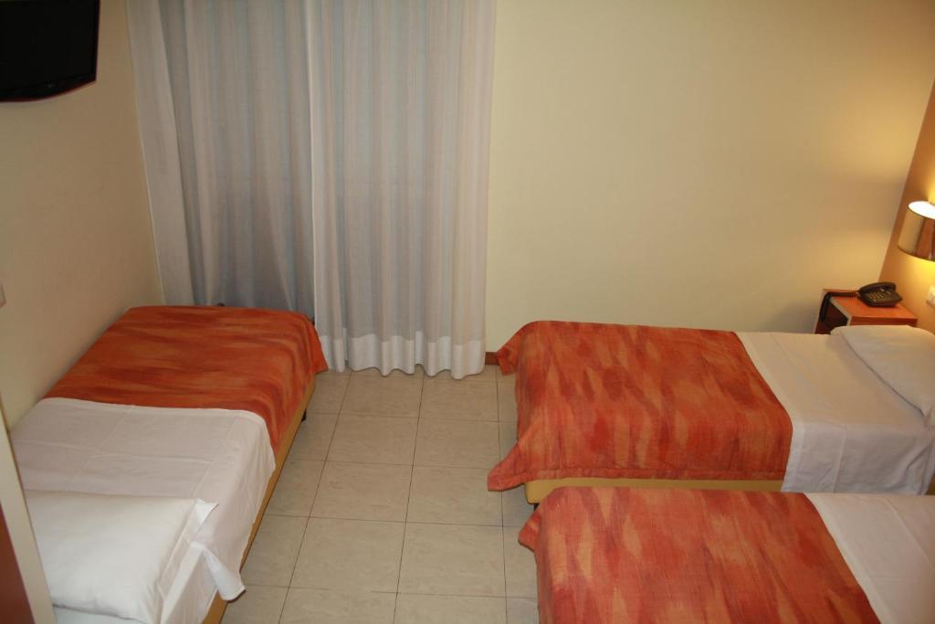 Hotel Gf Cesano Boscone Exterior foto