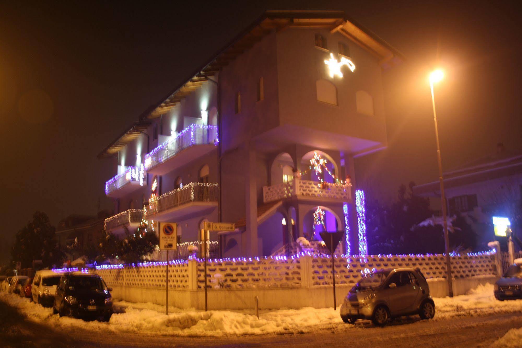 Hotel Gf Cesano Boscone Exterior foto